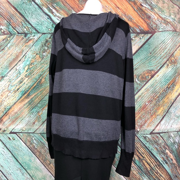 D0 - Caslon Black Hooded Drape Front Knit Cardigan - L - Picture 4 of 7